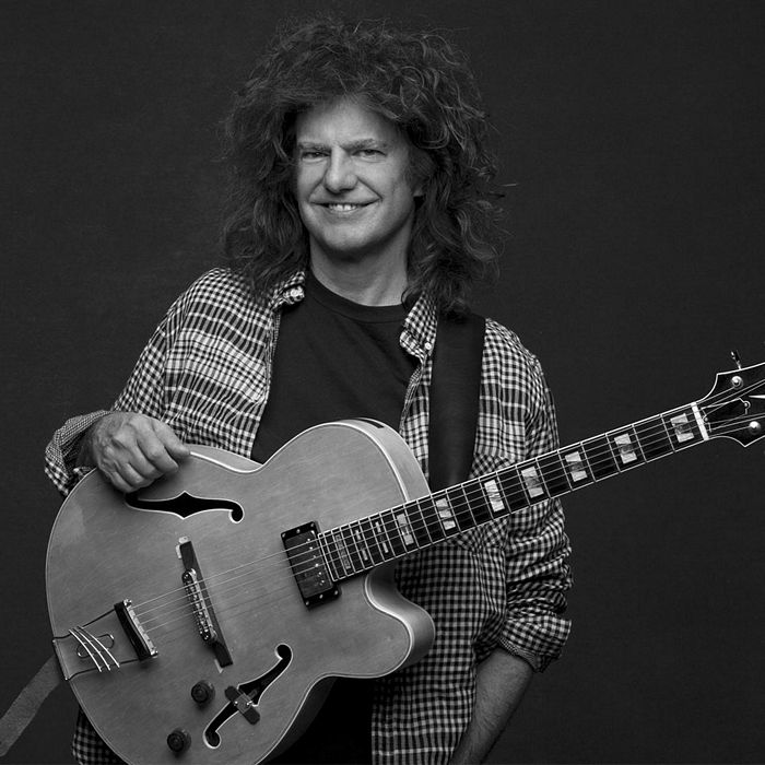 Joe metheny. Патрик Брюс Мэтини. ПЭТ Мэтини. Pat Metheny Missouri Sky. Гитары Пэта Мэтини.